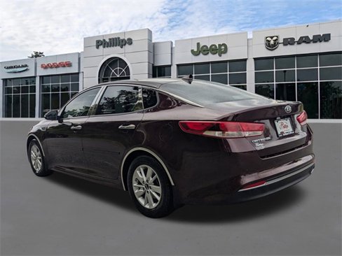 Used 2018 Kia Optima LX image 5