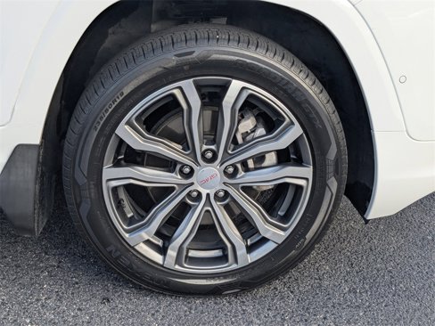 Used 2019 GMC Terrain Denali w/ Advanced Safety Package image 12