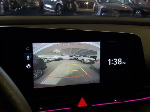 Certified 2024 Hyundai Elantra SEL image 20