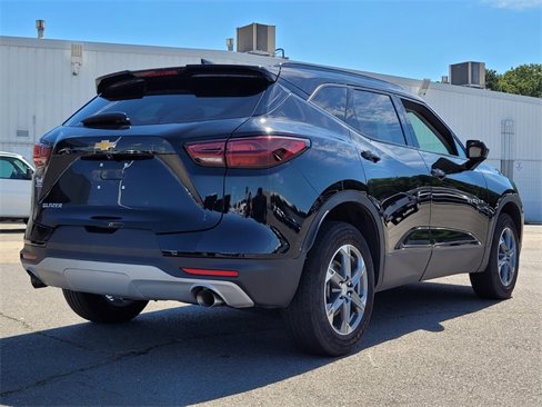 Used 2023 Chevrolet Blazer LT w/ Convenience Package image 3