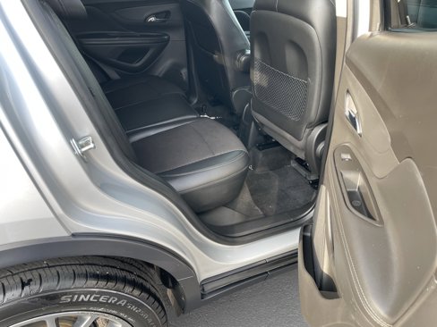 Used 2019 Buick Encore Sport Touring image 26