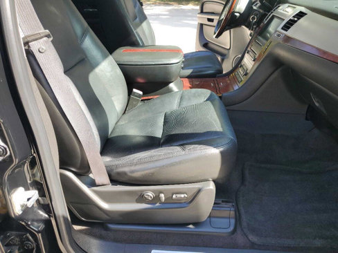 Used 2007 Cadillac Escalade 2WD w/ Information Package image 36