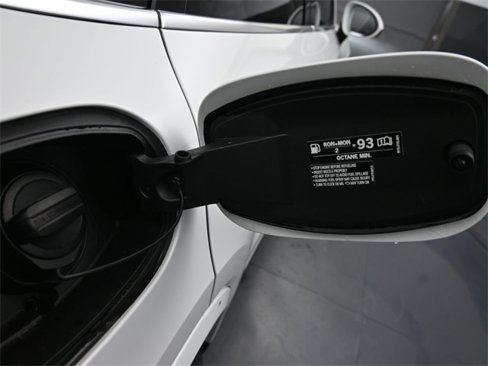 Certified 2021 Porsche Cayenne image 25