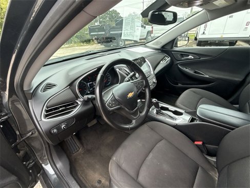Certified 2018 Chevrolet Malibu LT image 10