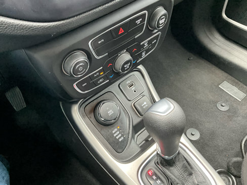 Used 2021 Jeep Compass Sport image 15