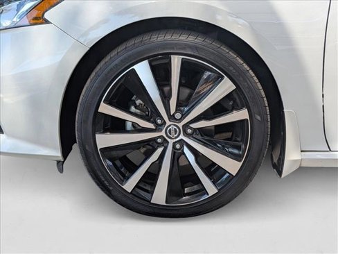 Used 2022 Nissan Altima 2.0 SR image 10