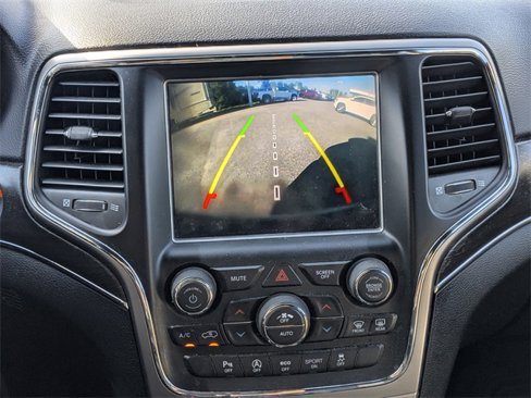 Used 2018 Jeep Grand Cherokee Limited image 33