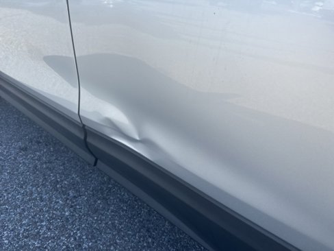 Used 2019 Chevrolet Equinox LS image 7