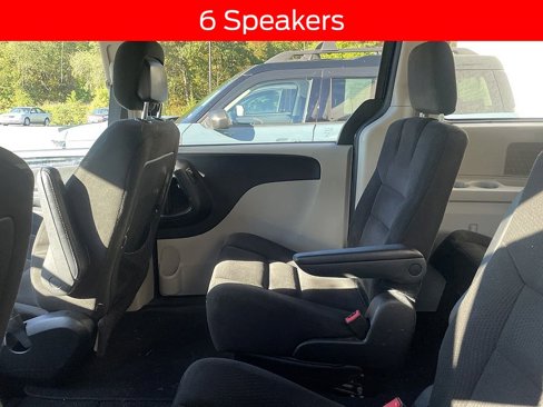 Used 2015 Dodge Grand Caravan SE image 6