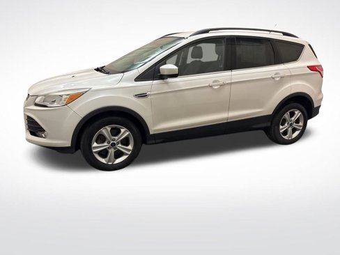 Used 2016 Ford Escape SE w/ Equipment Group 201A image 9