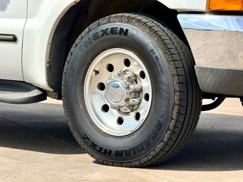 Used 1999 Ford F250 Lariat image 13
