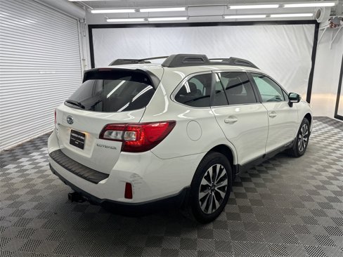 Used 2015 Subaru Outback 2.5i Limited image 5