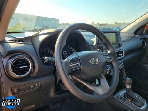 Used 2021 Hyundai Kona SE image 17