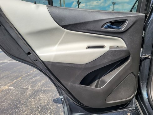 Used 2020 Chevrolet Equinox LS w/ LS Convenience Package image 16