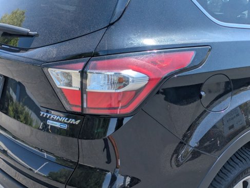 Used 2018 Ford Escape Titanium image 11