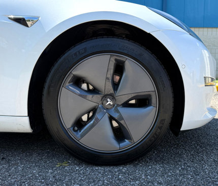 Used 2019 Tesla Model 3 Long Range image 25