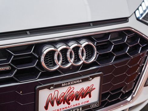 Used 2022 Audi A4 2.0T Premium Plus w/ Premium Plus Package image 6