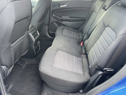 Used 2024 Ford Edge SE w/ Black Appearance Package image 11