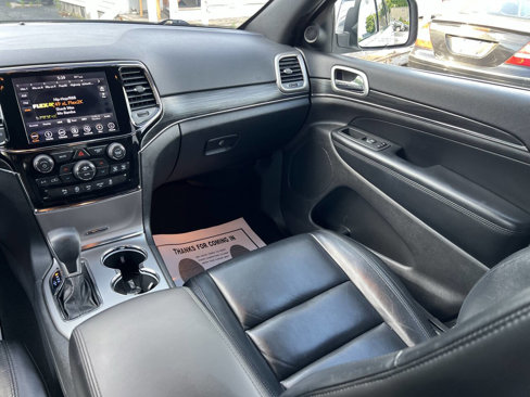 Used 2019 Jeep Grand Cherokee Limited image 14