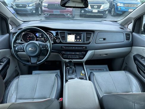 Used 2015 Kia Sedona SX image 38