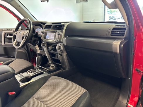 Used 2017 Toyota 4Runner SR5 image 38