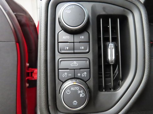 Used 2020 Chevrolet Silverado 1500 Custom Trail Boss image 46