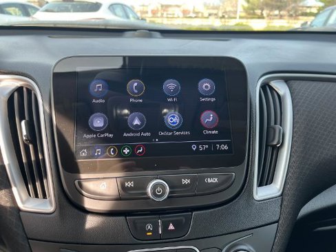 Used 2022 Chevrolet Malibu LT image 9