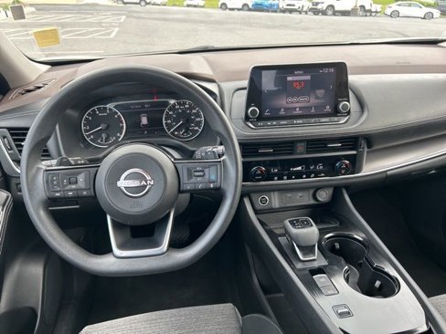 Used 2023 Nissan Rogue SV image 15