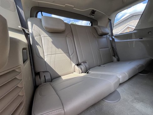Used 2018 Chevrolet Tahoe LT image 18