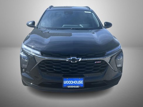 New 2025 Chevrolet Trax RS w/ Driver Confidence Package image 2