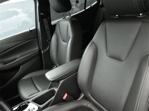 Used 2024 Buick Encore GX Sport Touring image 19