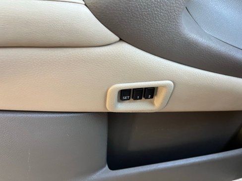 Used 2011 Nissan Murano LE w/ Navigation Pkg image 27