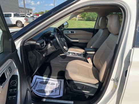 Used 2021 Ford Explorer Limited w/ Equipment Group 301A image 10