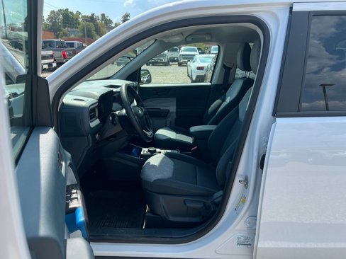 New 2025 Ford Maverick XLT image 13