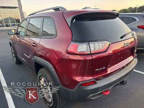 Used 2020 Jeep Cherokee Trailhawk image 5