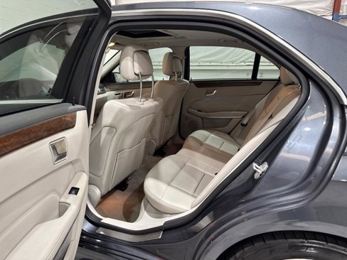 Used 2014 Mercedes-Benz E 350 Sedan image 55