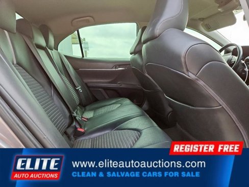 Used 2021 Toyota Camry SE image 19