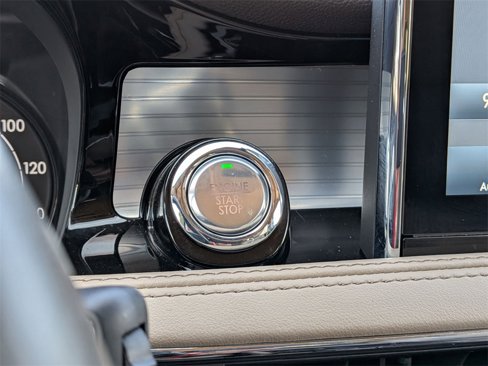 Certified 2022 Lincoln Corsair AWD w/ Premium Package image 20
