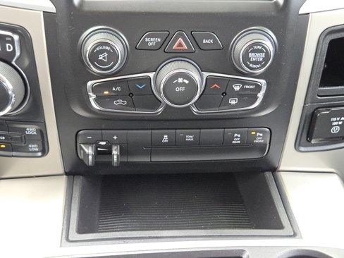 Used 2014 RAM 1500 Lone Star image 17