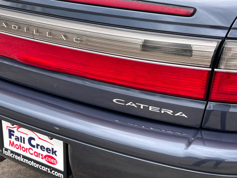 Used 1997 Cadillac Catera image 18