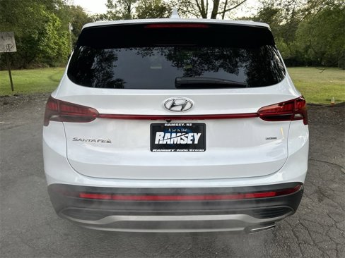 Used 2021 Hyundai Santa Fe SE image 7