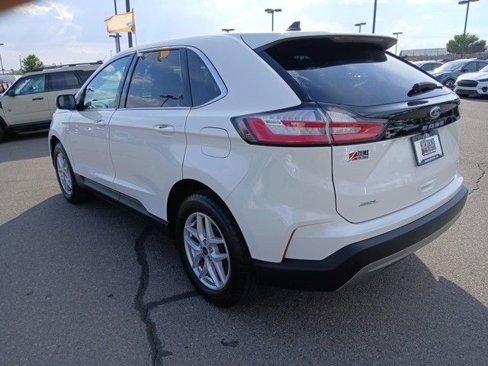 Certified 2024 Ford Edge SEL w/ Convenience Package image 3