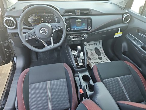 New 2025 Nissan Versa SR w/ Trunk Package image 4