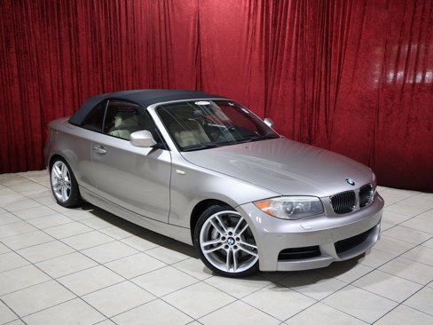 Used 2013 BMW 135i Convertible image 2