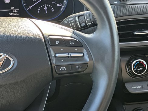 Used 2022 Hyundai Kona SEL w/ Convenience Package image 12