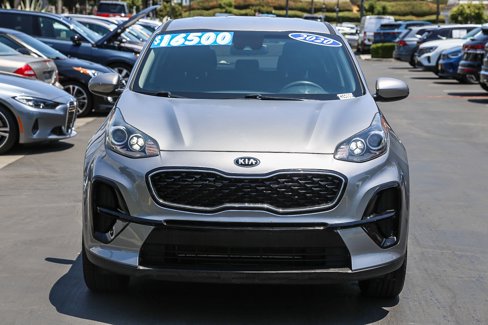 Used 2020 Kia Sportage LX image 2