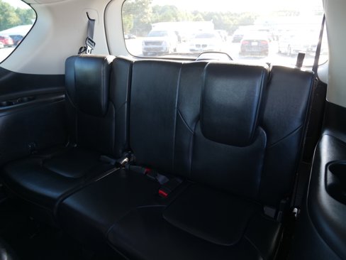 Used 2023 Nissan Armada SL w/ Captain's Chairs Package image 15