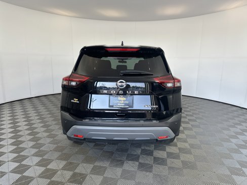 Used 2021 Nissan Rogue SV image 9