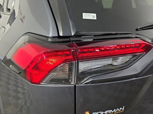 Used 2021 Toyota RAV4 LE image 40