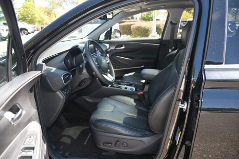 Used 2019 Hyundai Santa Fe Limited image 8